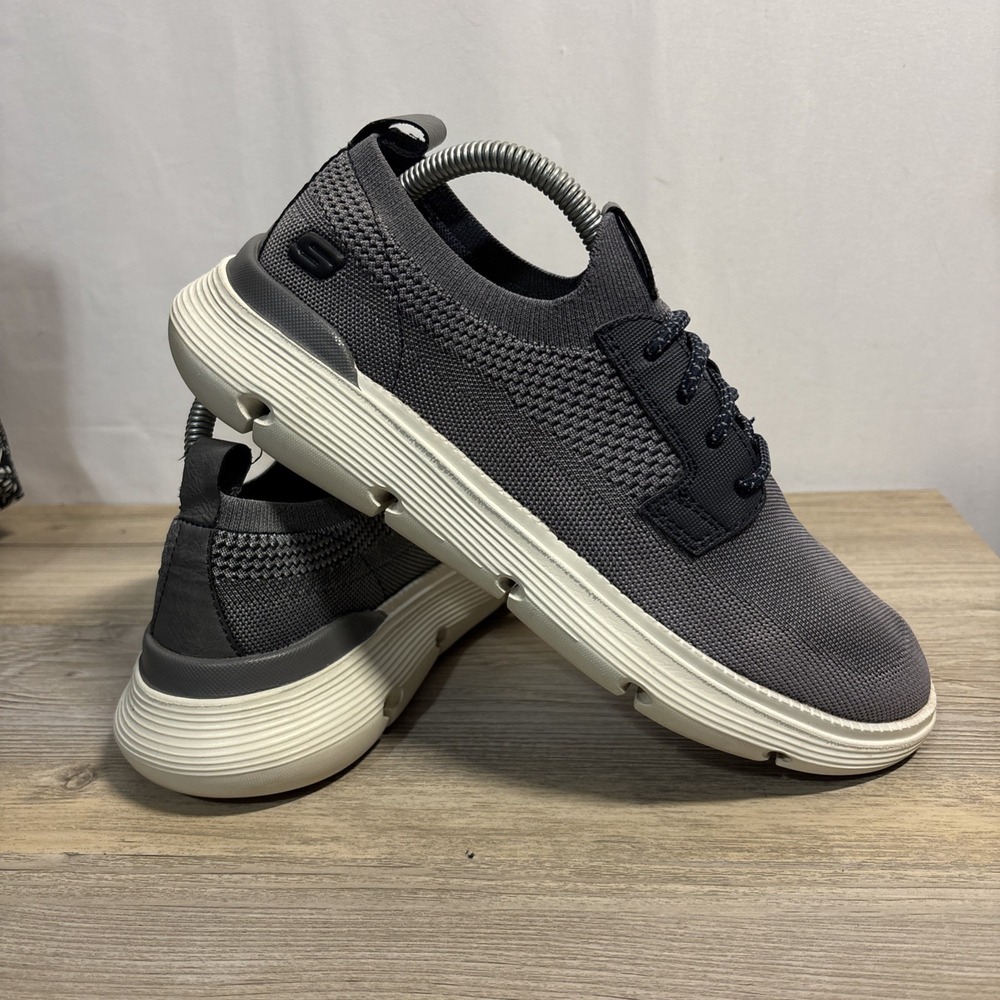 Skechers Men 7.5 Garza Alandis Sneaker Gray Blue‎ Knit Slip On Stretch Lace Shoe